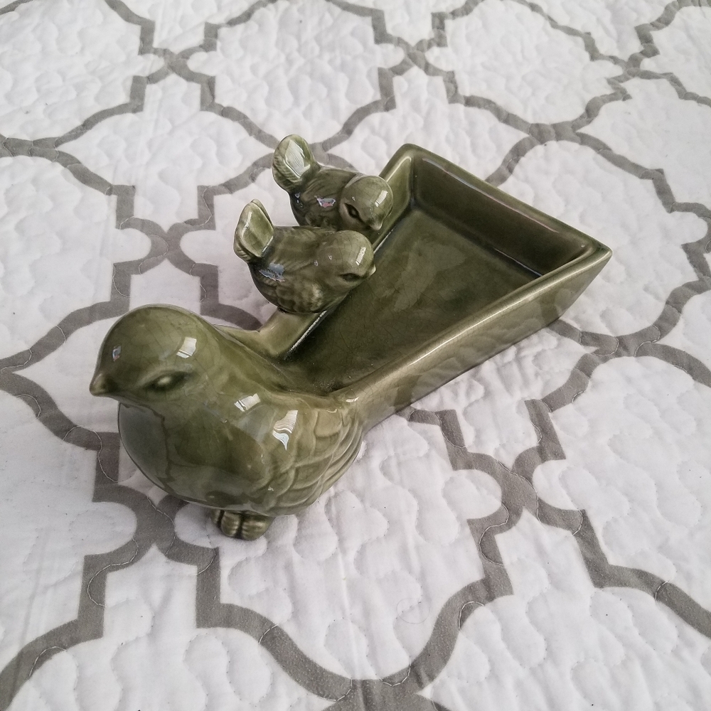 Trinket holder